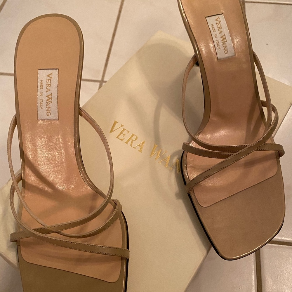 Vera Wang Sandal